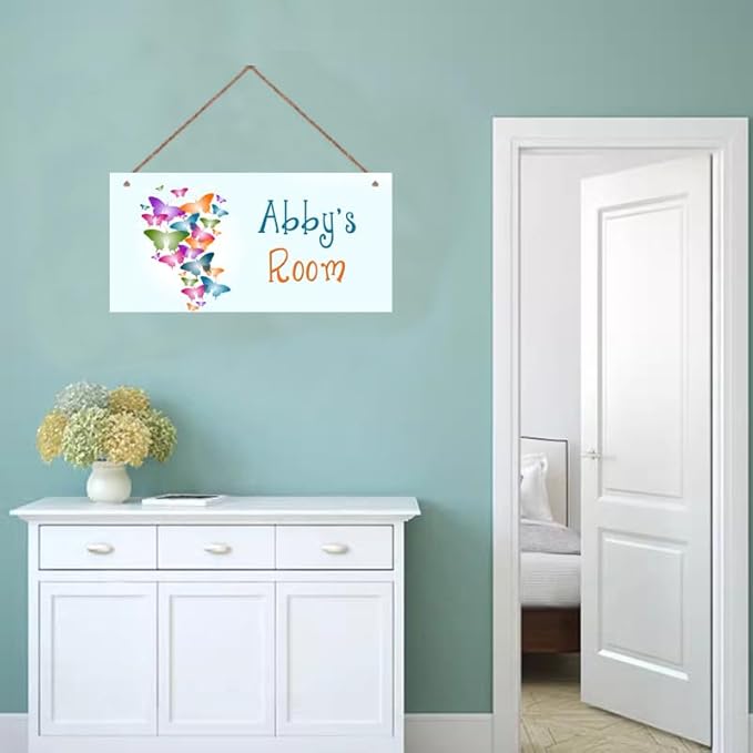 Personalized Colourful Butterflies Floral Signs for Girls Room Bedroom Door Hanging Wooden Signs Custom Baby Name Butterfly Door Hanger Baby Nursery Room Customized Kids Room Décor