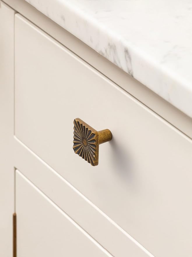 2 Pack Antique Brass Cabinet Knobs Square Vintage Drawer Pulls Bathroom Dresser Handles Hardware Zinc Alloy