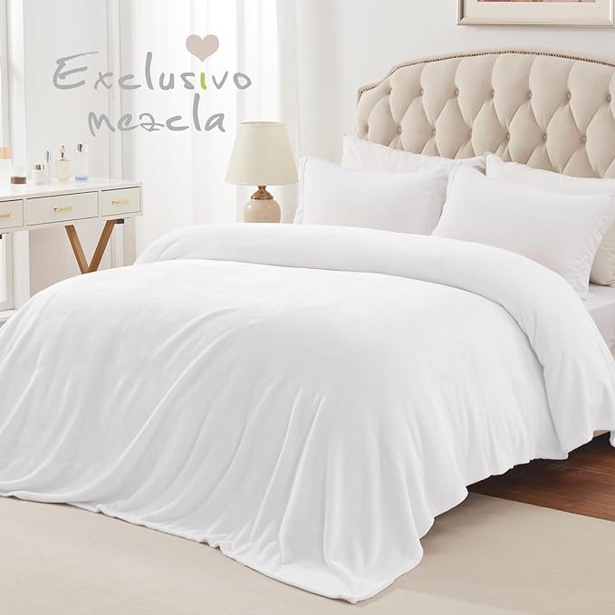 Exclusivo Mezcla Fleece Blanket Twin Size for Bed, Super Soft and Warm, All Season Use, Cozy, Plush, Lightweight, 90x66 Inches, Pure White