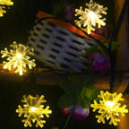 Solar Christmas Lights Outdoor Waterproof 30 LED 20 ft 8 Modes Solar Powered Snowflake String Lights for Garden Patio Yard Home Christmas Tree Parties(Warm White)