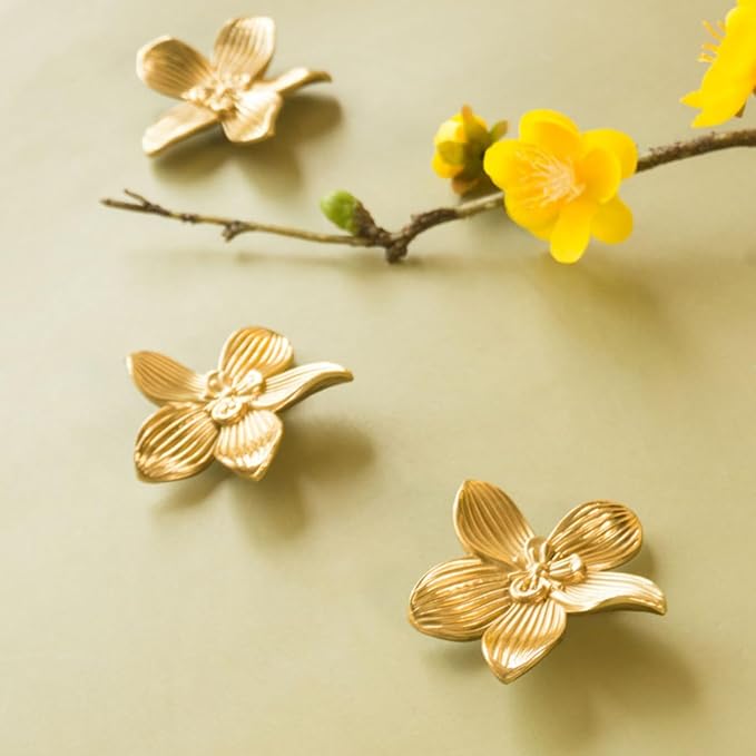 Petal Knobs Brushed Gold Cabinet Knobs, Dresser Drawers Knob Cute Handle Hardware Door Knobs, 8 Pack