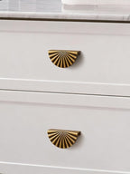 5 Pack Antique Brass Cabinet Pulls 2.5 Hole Center Cup Flat Vintage Drawer Pulls Kitchen Cupboard Bathroom Dresser Cabinet Hardware Handles Zinc Alloy