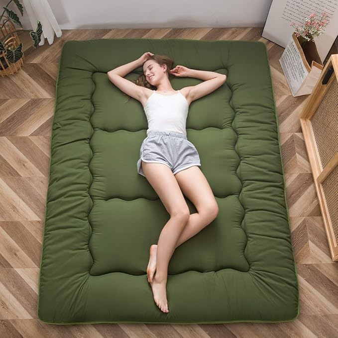 MAXYOYO Japanese Floor Mattress Futon Mattress, Thicken Tatami Mat Shiki Futon Sleeping Pad Foldable Roll Up Mattress Guest Mattress Pad Floor Lounger Bed, Green, King
