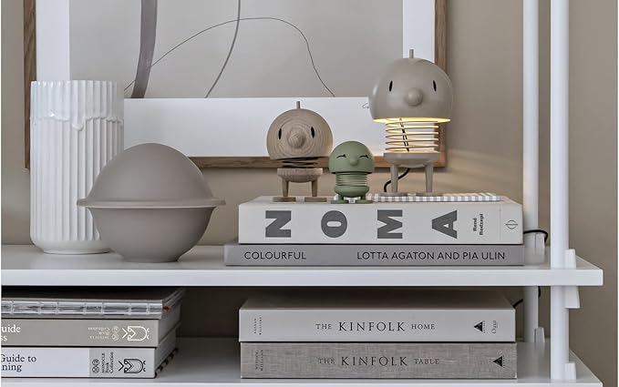 Hoptimist - Scandinavian Design - Wooden Bumble (Black Stained Oak, H: 13.5 cm x D: 10 cm)