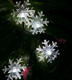 Solar Christmas Snowflake String Lights 36ft 60 LED 8 Modes Solar Fairy Outdoor Waterproof Powered String Lights for Garden Patio Yard Home Christmas Tree Parties(White-Snowflake-60LED)
