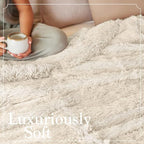 The Connecticut Home Co Throw Blanket Soft Fluffy Room Decor, Cozy Warm Throws for Bed, Couch, Gifts for Women, Bedroom Cute Aesthetic Blankets Shag and Sherpa, 65x50, Cream
