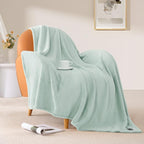 BEAUTEX Fleece Blanket King Size Super Soft Flannel Throw Blanket Lightweight Fuzzy Plush Blanket for Couch Sofa or Bed All Seasons (Mint, 108" x 90")