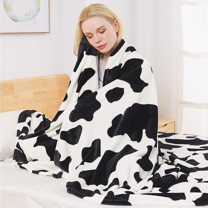 Fleece Cow Print Blanket - Premium Lightweight Anti-Static Bed Cow Throws Soft Cozy Warm Blankets Plush Gift, Bedroom Decor 90" x 108"(Black Cow King)