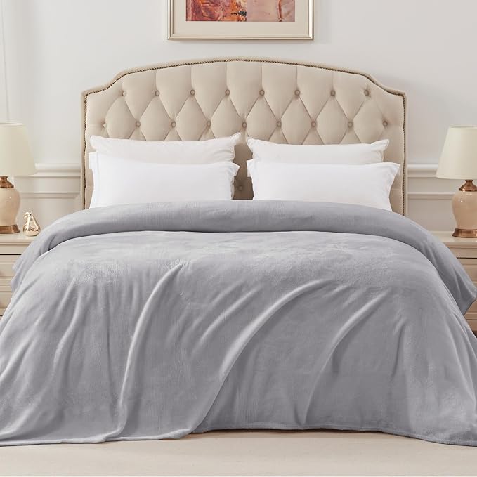 Exclusivo Mezcla Fleece Blanket Twin Size for Bed, Super Soft and Warm, All Season Use, Cozy, Plush, Lightweight, 60x80 Inches Light Grey