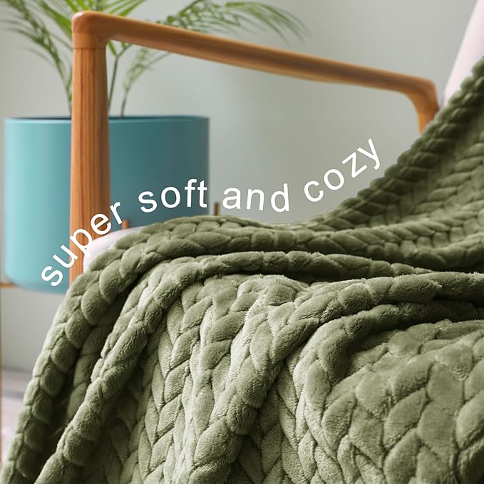 Exclusivo Mezcla Fleece Throw Blanket for Couch, 50x70 Inches Soft Cozy Jacquard Flannel Blankets, Lightweight Fuzzy Plush Warm Throws for Winter, Olive Green