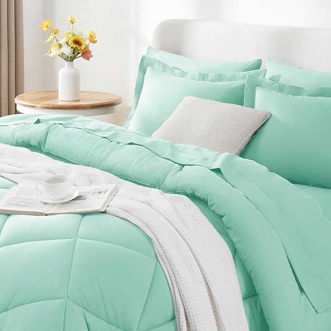 CozyLux Queen Comforter Set Mint Green - Bed in a Bag Queen Size 7 Pieces, Luxury Soft Bed Set for All Seasons, Bedding Set with Down Alternative Comforter, Sheets, Pillowcases & Shams