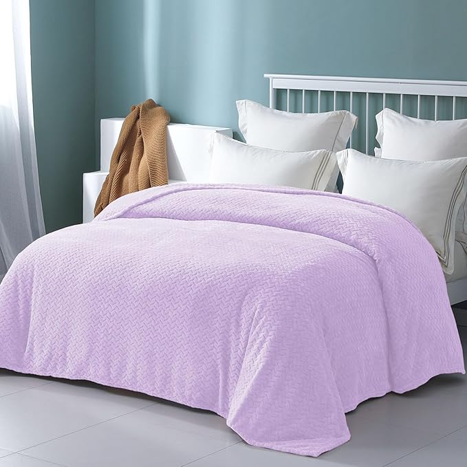 Exclusivo Mezcla Fleece King Size Blanket for Bed, 90x104 Inches Soft Cozy Jacquard Flannel Blankets, Lightweight Fuzzy Plush Warm for Winter, Lilac Purple