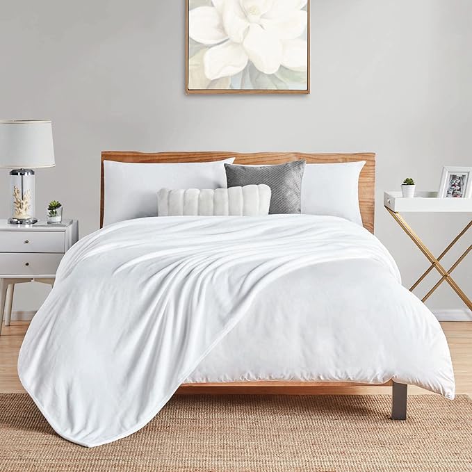 Walensee Fleece Blanket Plush Throw Fuzzy Lightweight (XL-Twin Size 66x90 White) Super Soft Microfiber Flannel Blankets for Couch, Bed, Sofa Ultra Luxurious Warm and Cozy for All Seasons