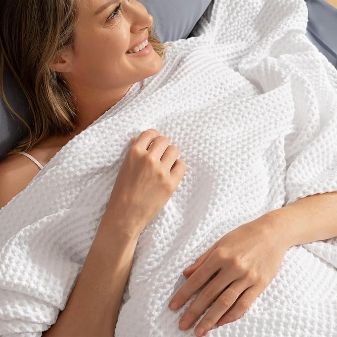 PHF 100% Cotton Waffle Weave Blanket King Size for Bed,Snag Proof Lightweight Breathable Moisture-Wicking Throw for Couch,Great for Layering in Cold Weather,Machine Washable,Home Decor Gift-White
