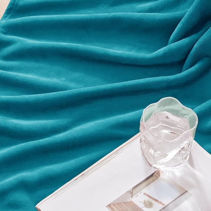 Exclusivo Mezcla Extra Large Fleece Throw Blanket for Couch, Sofa, 300GSM Super Soft and Warm Blankets, Teal Throw All Season Use, Cozy, Plush, Lightweight, 50x70 Inches