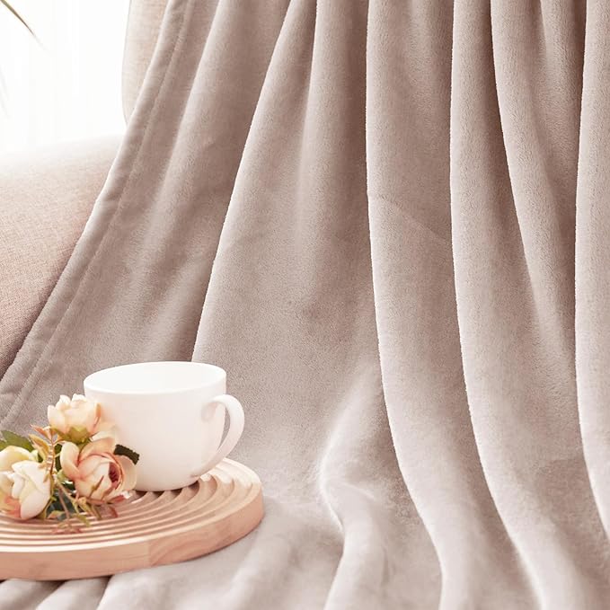Exclusivo Mezcla Extra Large Fleece Throw Blanket for Couch, Sofa, 300GSM Super Soft and Warm Blankets, Camel Throw All Season Use, Cozy, Plush, Lightweight, 50x70 Inches