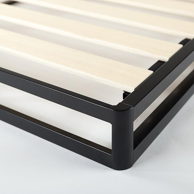ZINUS Metal Box Spring with Wood Slats, 4 Inch Mattress Foundation, Sturdy Steel Structure, Easy Assembly, Full