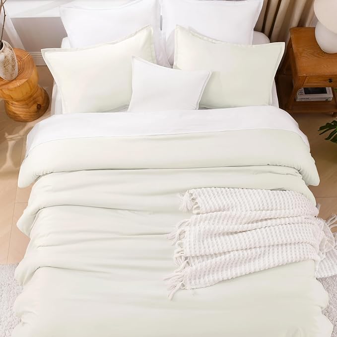 Litanika Comforters Ivory Oversized King Size, 3 Pieces Lightweight Solid Bedding Comforter Set, All Season Fluffy Bed Set (120x98In Comforter & 2 Pillowcases)