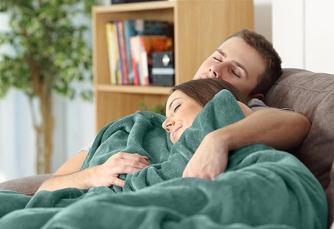 Utopia Bedding Fleece Blanket Throw Size Celadon 300GSM Luxury Anti-Static Fuzzy Soft Microfiber Blanket for Couch, Sofa and Bed (60x50 Inch)