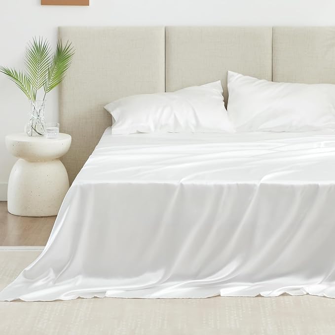 Love's cabin Satin King Sheet Sets - 4 Piece White Silky Sheets King Size Bed Set with Deep Pocket, Luxury Silk Feel King Size Satin Sheet Set (1 Flat Sheet,1 Fitted Sheet,2 Pillow Cases)