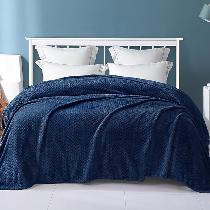Exclusivo Mezcla Fleece Twin Size Blanket for Bed, 90x66 Inches Soft Cozy Jacquard Flannel Blankets, Lightweight Fuzzy Plush Warm for Winter, Navy Blue