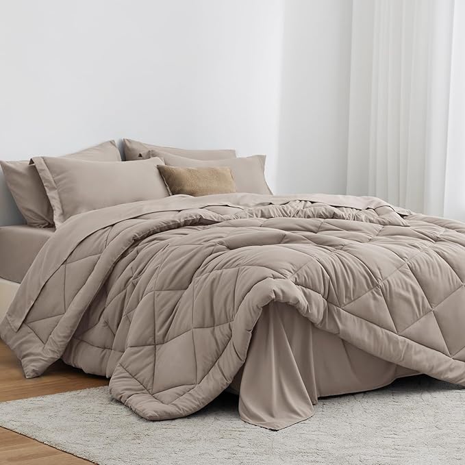 Love's Cabin King Size Comforter Set - Burlwood, 7-Piece King Bed in a Bag, All Season Bedding with 1 Comforter, 1 Flat Sheet, 1 Fitted Sheet, 2 Pillowcases and 2 Pillow Shams
