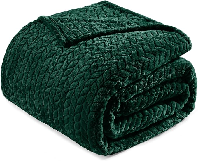 Exclusivo Mezcla Fleece Twin Size Blanket for Bed, 90x66 Inches Soft Cozy Jacquard Flannel Blankets, Lightweight Fuzzy Plush Warm for Winter, Forest Green