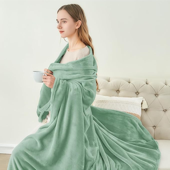 BEDELITE Fleece Blanket Dusty Green Throw Blankets for Couch & Bed, Luxury Plush Cozy Fuzzy Blanket 50" x 60", Super Soft Warm Lightweight Throw Blanket for Travel Camping