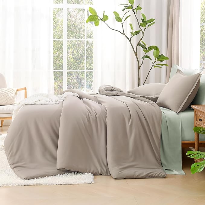 Litanika Oatmeal Comforter California King Size, 3 Pieces Cal King Lightweight Solid Bedding Comforter Set, All Season Fluffy Bed Set (104x96In Comforter & 2 Pillowcases)