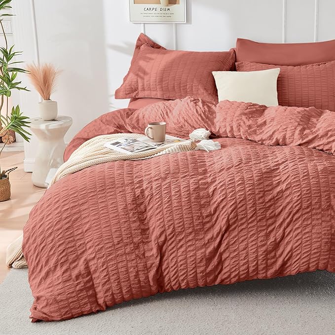 HYMOKEGE Coral California King Comforter Set Seersucker 7 Pieces, All Season Luxury Bed in a Bag for Bedroom, Bedding Set with Comforter, Sheets, Pillowcases & Shams