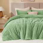 BEDELITE Fleece Queen Comforter Set -Super Soft & Warm Fluffy Green Bedding, Luxury Fuzzy Heavy Bed Set for Winter with 2 Pillow Cases