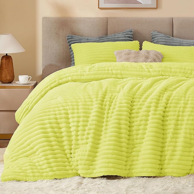 BEDELITE Fleece Queen Comforter Set -Super Soft & Warm Fluffy Charlock Bedding, Luxury Fuzzy Heavy Bed Set for Winter with 2 Pillow Cases