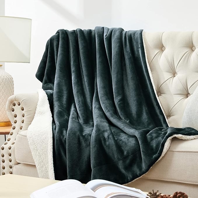 Walensee Sherpa Fleece Blanket (King Size 108”x90” Forest Green) Plush Throw Fuzzy Super Soft Reversible Microfiber Flannel Blankets for Couch, Bed, Sofa Ultra Luxurious Warm and Cozy for All Seasons