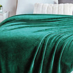 Walensee Fleece Blanket Plush Throw Fuzzy Lightweight (Queen Size 90x90 Emerald Green) Super Soft Microfiber Flannel Blankets for Couch, Bed, Sofa Ultra Luxurious Warm and Cozy for All Seasons