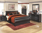 Signature Design by Ashley Huey Vineyard Traditional 2 Drawer Nightstand, 24.45" Tall, Black