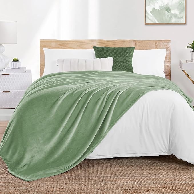 Walensee Fleece Blanket Plush Throw Fuzzy Lightweight (King Size 108x90 Sage Green) Super Soft Microfiber Flannel Blankets for Couch, Bed, Sofa Ultra Luxurious Warm and Cozy for All Seasons
