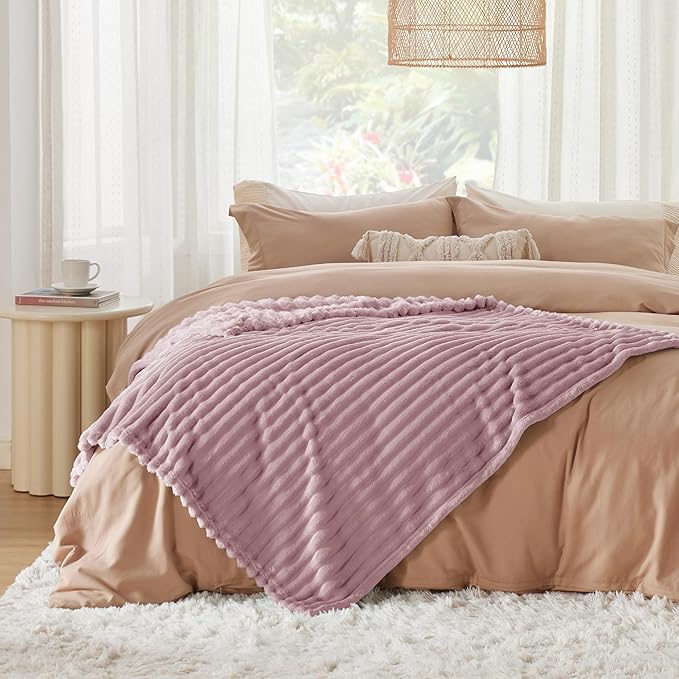 Bedsure GentleSoft Pink Twin XL Blanket for Bed - Cozy Soft Blankets for Women, Cute Small Fleece Throws for Girls, Birthday Gifts for Women Decor Gifts for Mom, 66x90 Inches