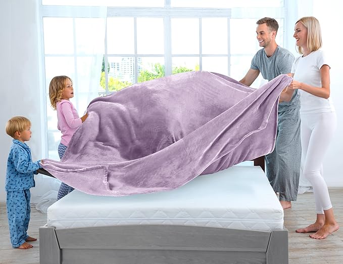 Utopia Bedding Fleece Blanket Queen Size Lilac 300GSM Luxury Fuzzy Soft Anti-Static Microfiber Bed Blanket (90x90 Inch)