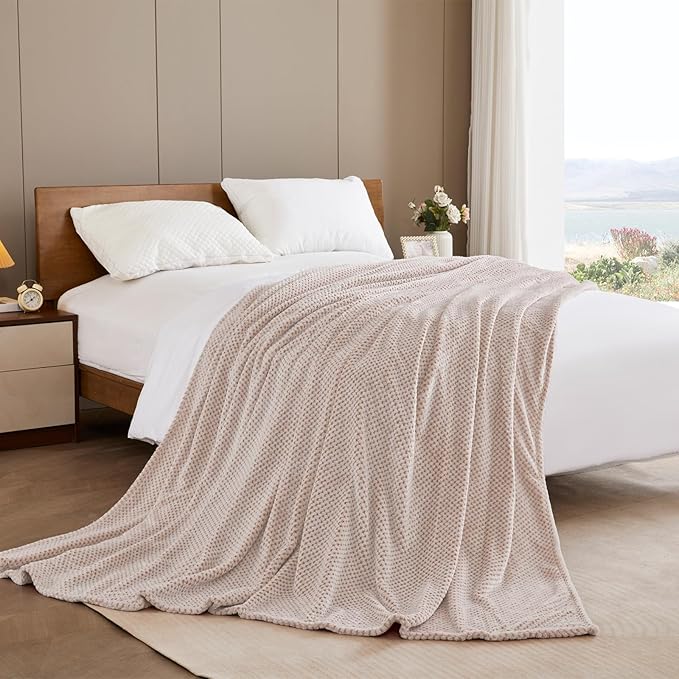 Exclusivo Mezcla Fleece Bed Blanket Queen Size, Super Soft and Warm Blankets for Couch, Sofa and Bed Waffle Textured, Cozy, Fuzzy and Lightweight (Mixed Camel, 90x90 Inches)