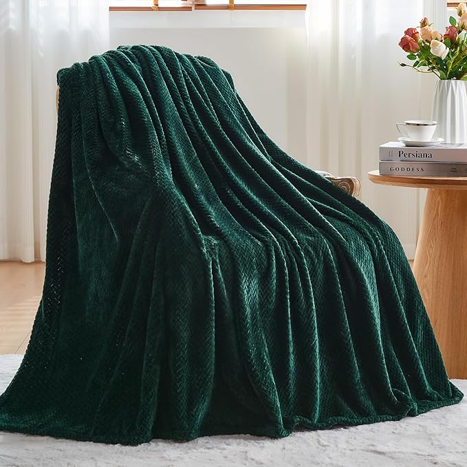 NEWCOSPLAY Super Soft Throw Blanket Forest Green Premium Silky Flannel Fleece Leaves Pattern Lightweight Bed Blanket All Season Use (Forest Green, Throw(50"x60"))