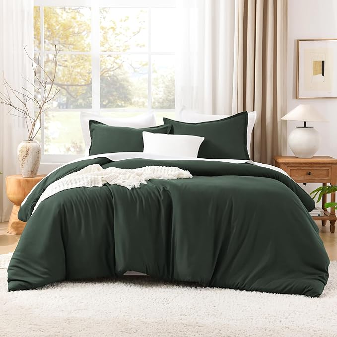Litanika Forest Green Comforters Oversized Queen Size, 3 Pieces Lightweight Solid Bedding Comforter Set, All Season Fluffy Bed Set (98x98In Comforter & 2 Pillowcases)