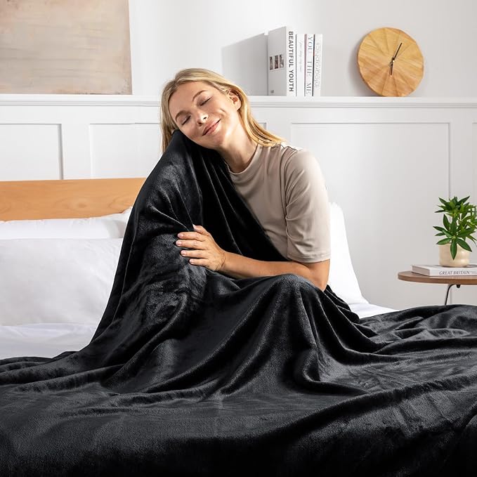Exclusivo Mezcla Fleece Blanket Queen Size for Bed, Super Soft and Warm, All Season Use, Cozy, Plush, Lightweight, 90x90 Inches, Black