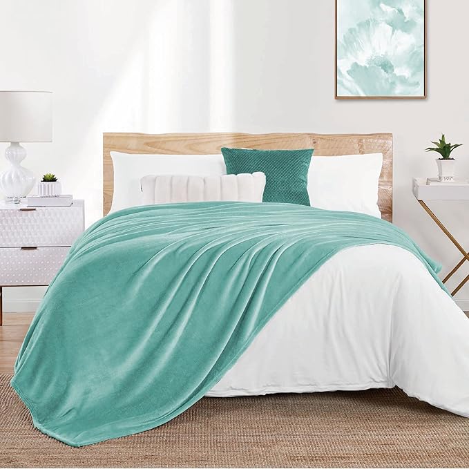 Walensee Fleece Blanket Plush Throw Fuzzy Lightweight (King Size 108x90 Light Blue) Super Soft Microfiber Flannel Blankets for Couch, Bed, Sofa Ultra Luxurious Warm and Cozy for All Seasons