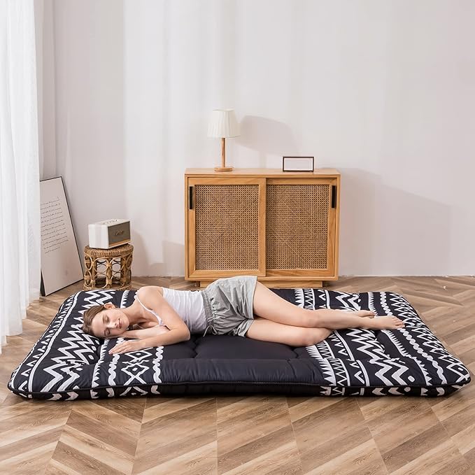 MAXYOYO Japanese Floor Futon Mattress - Thicken Sleeping Pad, Roll Up Floor Lounger Bed, Camping and Guest Room Pad, Thick Soft and Comfortable, Black Stripe, Queen Size