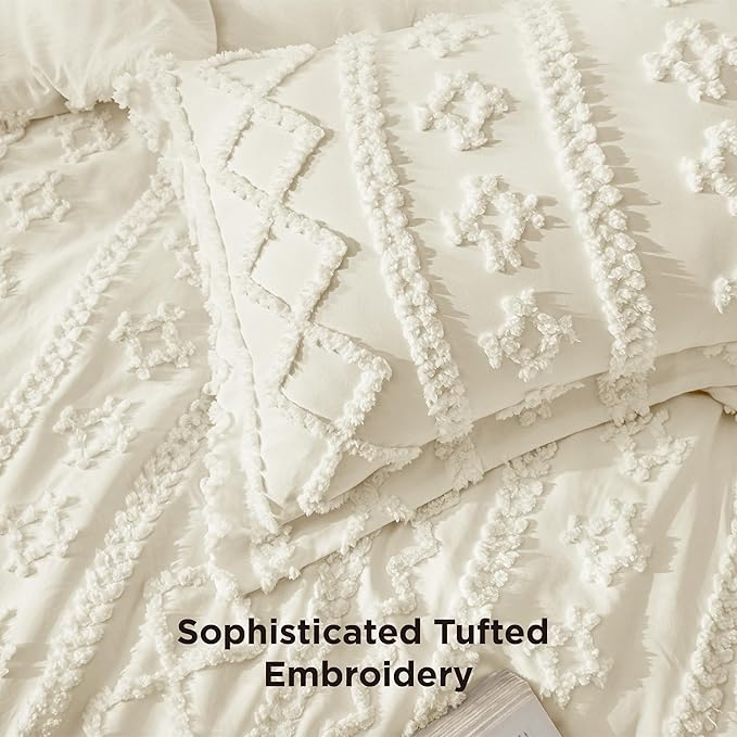 Bedsure Tufted Boho Comforter Set King Size - Ivory Boho Bed Set, GentleSoft™ 3 Pieces Farmhouse Shabby Chic Embroidery Bedding, Gifts for Woman, Soft Jacquard King Comforter for All Seasons