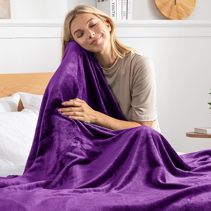 Exclusivo Mezcla Fleece Blanket Twin Size for Bed, Super Soft and Warm, All Season Use, Cozy, Plush, Lightweight, 60x80 Inches Purple