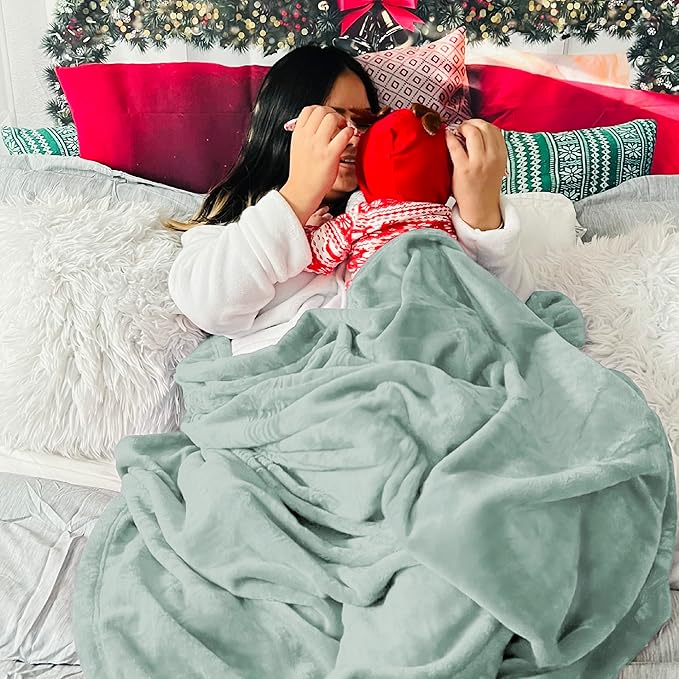 Bedsure GentleSoft Fleece Throw XL Blanket Sage Green - 300GSM Soft Lightweight Plush Cozy Blankets for Bed, Sofa, Couch, Travel, Camping, 50x70 inches