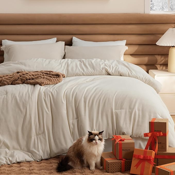 Bedsure King Size Comforter Set - Beige King Comforter Set, Soft Bedding for All Seasons, Cationic Dyed Bedding Set, 3 Pieces, 1 Comforter (104"x90") and 2 Pillow Shams (20"x36"+2")
