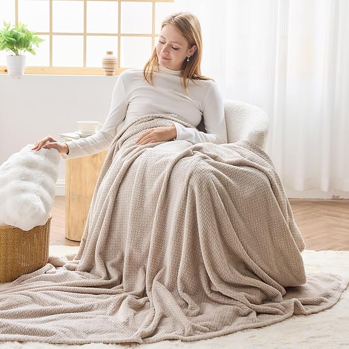 NEWCOSPLAY Super Soft Throw Blanket Linen Premium Silky Flannel Fleece Leaves Pattern Lightweight Bed Blanket All Season Use (Linen, Throw(50"x60"))