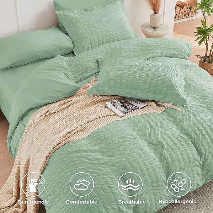 HYMOKEGE Sage Green Queen Comforter Set Seersucker 7 Pieces, All Season Luxury Bed in a Bag for Bedroom, Bedding Set with Comforters, Sheets, Pillowcases & Shams